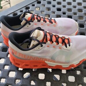 ON Cloudmonster Hyper - Women's Size 11, Men's Size 9.5